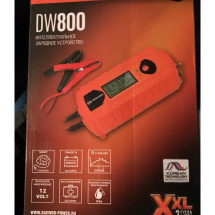 Фото Устройство зарядное DW 800 DAEWOO 220В, выходное напряжение 6/12В, ток 8А, LED дисплей, емкость аккумулятора до 200Ач, 5 ступеней зарядки,  зимний режим быстрой зарядки, подсветка